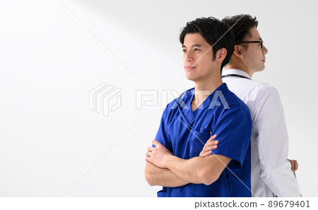 Medical image 2 men Medical image 2 men 89679401
