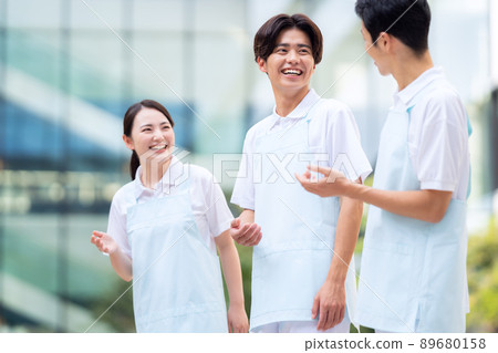 Caregiver, helper, nurse, medical photography cooperation "LINK FOREST" 89680158