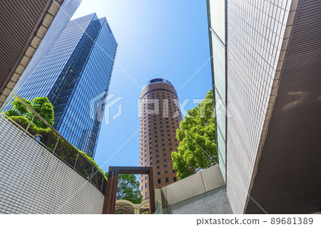 從 Diamor 大阪出口前往梅田廣場大樓 89681389