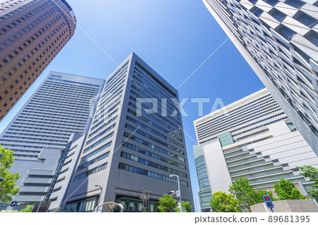 Umeda near the south intersection in front of Osaka Station, early summer 2022 89681395
