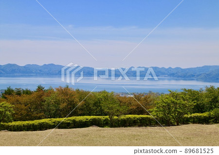 Lake Inawashiro (Fukushima Prefecture, Inawashiro Town) from Tenkyodai 89681525