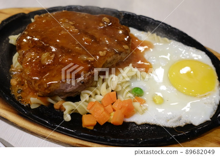 夜市牛排 89682049