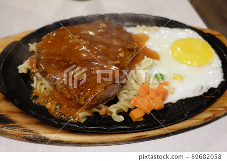 夜市牛排 89682058