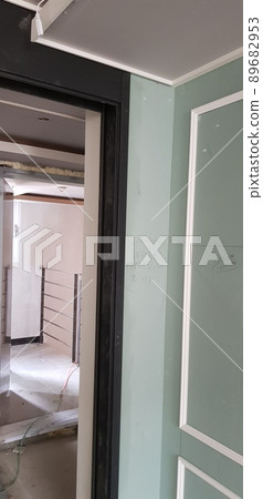 建造場所,木匠,木工,牆壁,pitti,工作者 建造場所,木匠,木工,牆壁,pitti,工作者 89682953