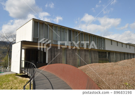 Yanase Takashi Memorial Hall Poetry and Fairy Tale Picture Book Building / Nobuaki Furuya 89683198