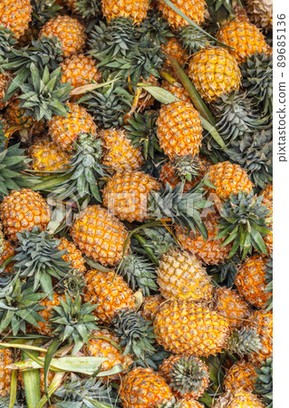 pineapple 89685136