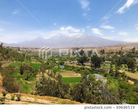 [Peru] View of Misti Mountain and the city from the Carmen Alto Observatory (Arequipa) 89686519