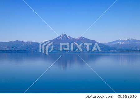 Lake Inawashiro and Mt. Bandai (Koriyama City, Fukushima Prefecture, Konan Town) 89688630