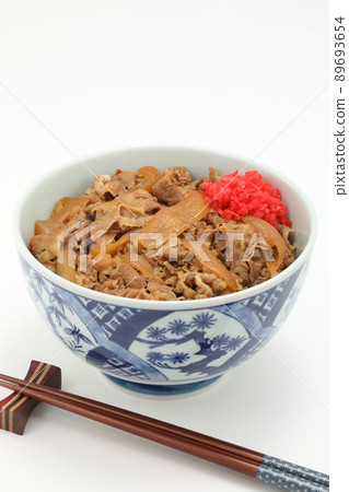 牛肉飯 89693654