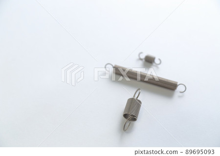 Tension coil springs (springs, springs) Tension coil springs (springs, springs) 89695093