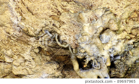 不是沖繩本島設施的天然鐘乳石中的鐘乳石 89697965