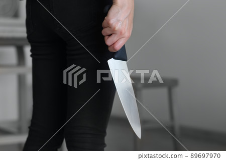 拿著菜刀的女人 2 拿著菜刀的女人 2 89697970
