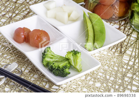 Summer vegetable pickles 89698338