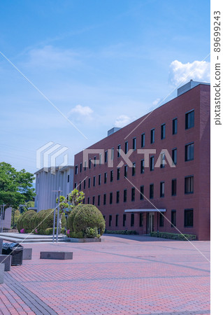 被大自然包圍的美麗山梨學院大學校園,崇光大學甲府市 被大自然包圍的美麗山梨學院大學校園,崇光大學甲府市 89699243