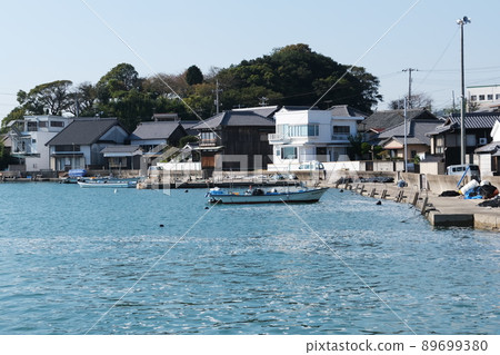 Fishing port 89699380