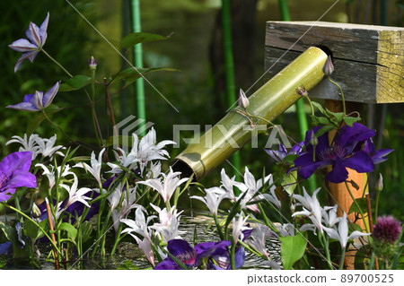 Chozuya 與鮮花 89700525