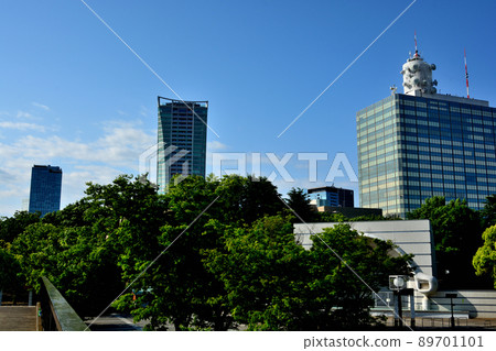 Park Court Shibuya The Tower 和 NHK 廣播中心從一排櫸樹上看到 Park Court Shibuya The Tower 和 NHK 廣播中心從一排櫸樹上看到 89701101