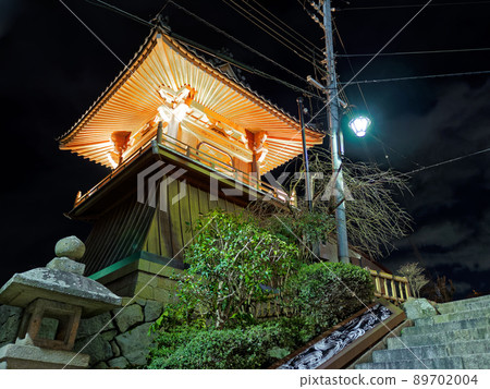 有馬溫泉 燈火通明的溫泉寺鐘樓 89702004