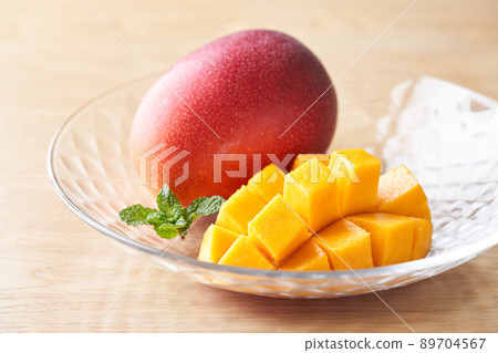 國產芒果切成花狀 89704567