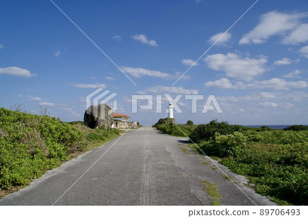 平安那崎燈塔和直路 平安那崎燈塔和直路 89706493