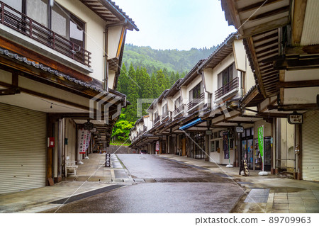 Fukui Katsuyama City Seidaiji Temple 89709963