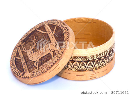 Birch-bark box on white background Birch-bark box on white background 89711621