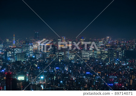 東京晴空塔展望台（天望甲板）的丸之內夜景 89714071