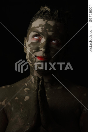 dirty smeared make up dirty smeared make up 89716004