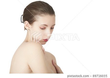 female luxury makeup 89716035