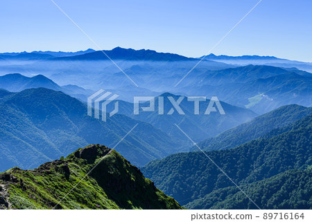 （群馬縣）夏天從谷川山和西黑嶺眺望 89716164