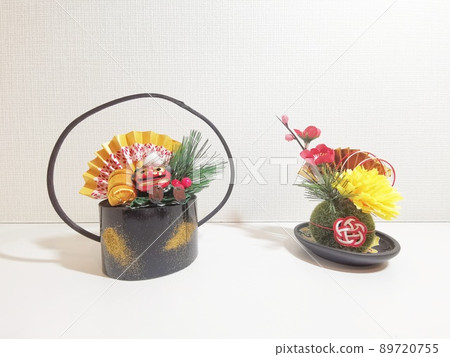 Modern New Year's decoration figurine 89720755