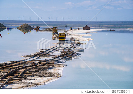 Chaka Salt Lake, Qinghai Province, China 89720904