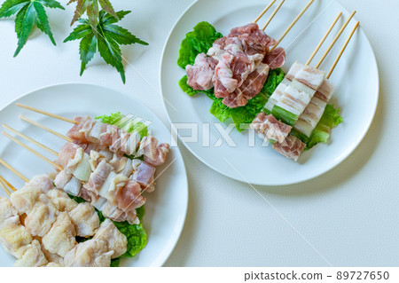 解凍冷凍烤雞肉串 89727650