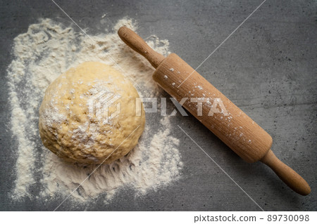 Homemade scones in the making 89730098