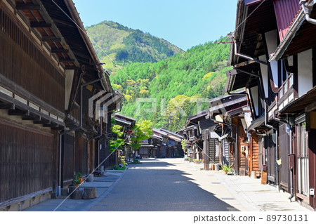 Nakasendo, Kisoji, Narai-juku in the morning sun 89730131