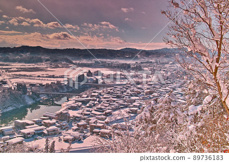 下雪的早晨(山形縣大江町) 下雪的早晨(山形縣大江町) 89736183