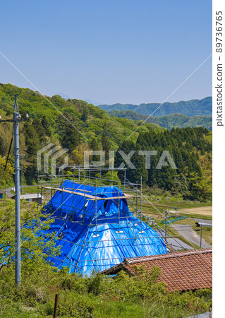 Repair of thatched roof Repair of thatched roof 89736765
