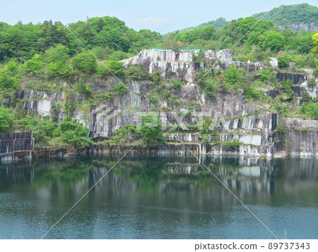 Ishikiri Mountains May 89737343