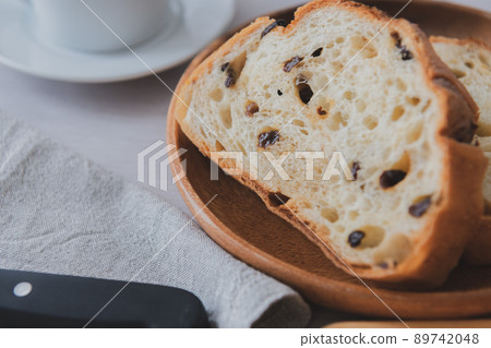 Bread bakery close-up material 89742048