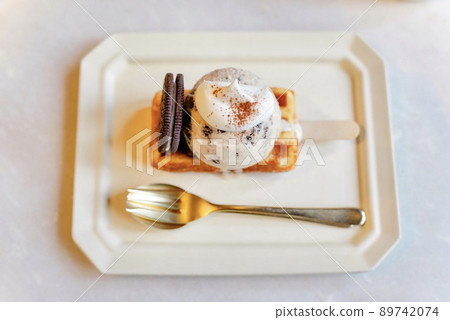 Oreo waffle 89742074