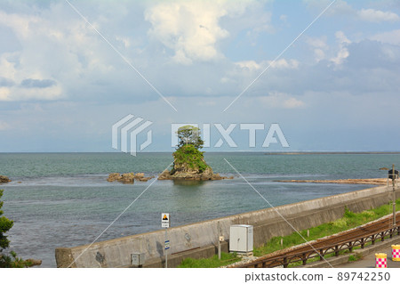 Toyama / Amaharashi Coast Toyama / Amaharashi Coast 89742250