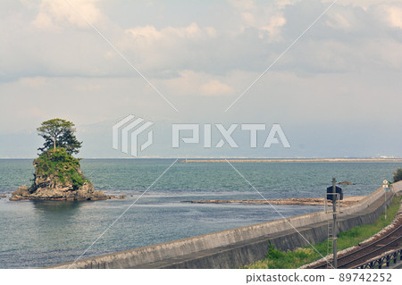 富山/雨晴海岸 89742252