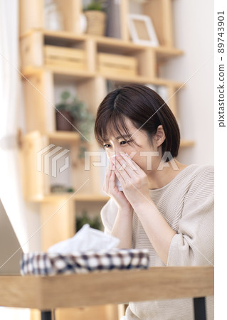 Women with hay fever Spicy hay fever image 89743901