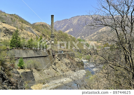Ashio Copper Mine Ruins Chimney of the smelter ruins on the Watarase River Ashio Copper Mine Ruins Chimney of the smelter ruins on the Watarase River 89744625