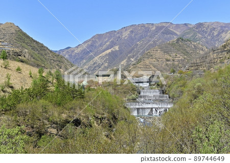 足尾銅礦山遺址足尾松木川渡瀨源頭沙房水壩 足尾銅礦山遺址足尾松木川渡瀨源頭沙房水壩 89744649
