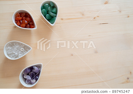 多彩的天然石材 89745247