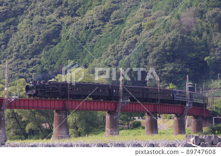 SL (C11190) going to Oigawa Railway Sasama Watari Railway Bridge SL (C11190) going to Oigawa Railway Sasama Watari Railway Bridge 89747608