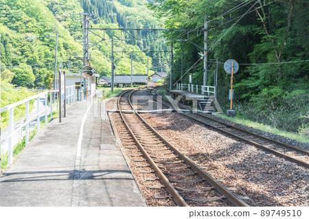 Fresh green Nunohara station 89749510