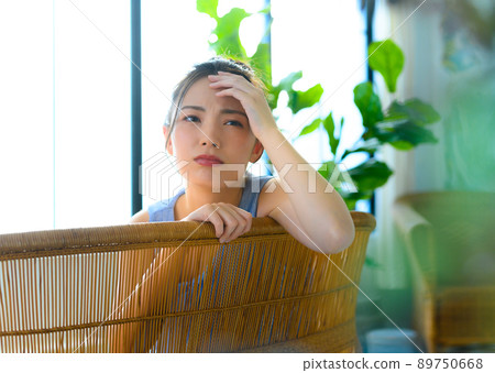 Female portrait Female portrait 89750668