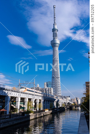 Tobu Railway 100 Series Spacia Tokyo Sky Tree Tobu Railway 100 Series Spacia Tokyo Sky Tree 89752205